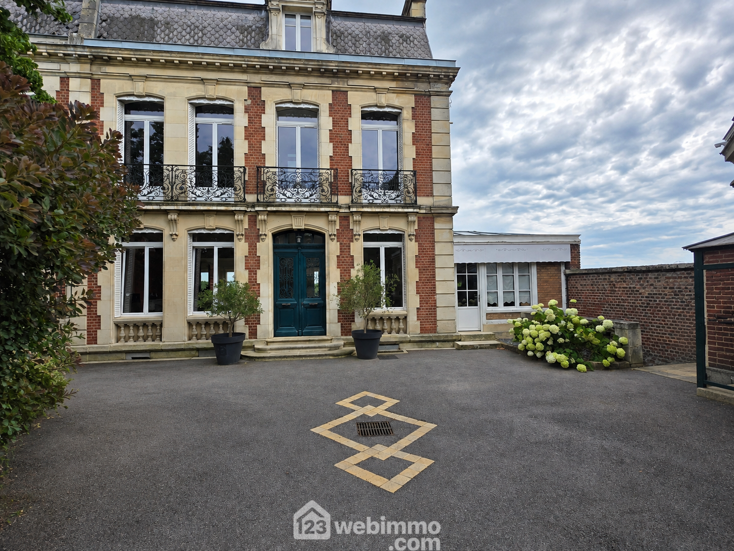 Maison 7 pièces 214 m² · à Laon · 214 m² · 409 900 €