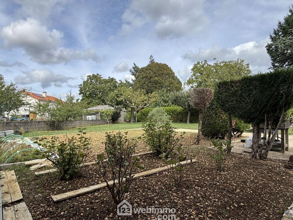 Photo 48 - Montamisé 86360 à Montamisé