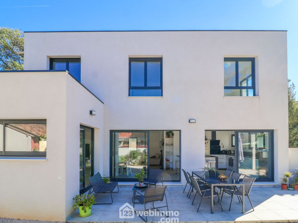 Photo 2 - Marseille 13009 à Marseille