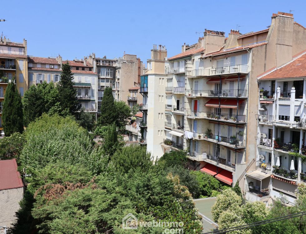 Photo 1 - Marseille 13008 à Marseille