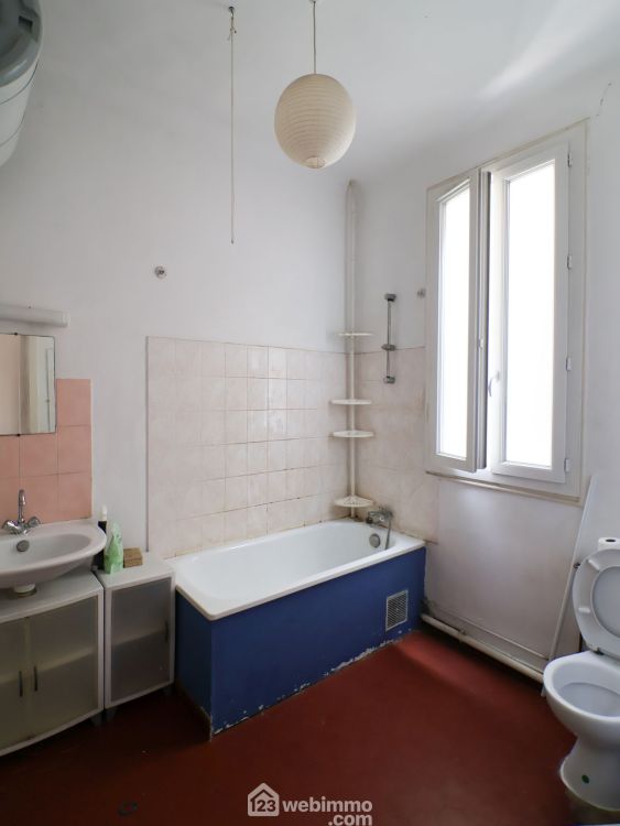 Photo 9 - Marseille 13008 à Marseille