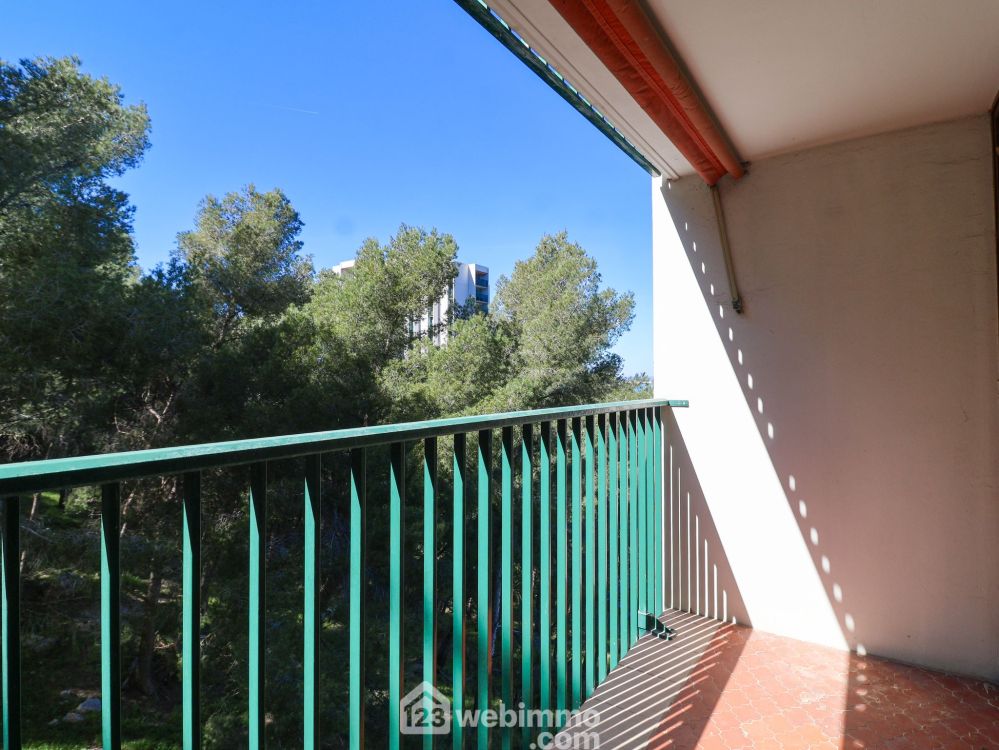 Photo 8 - Marseille 13008 à Marseille