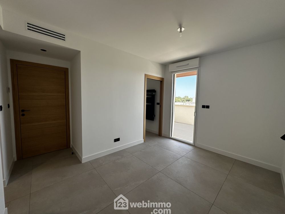 Photo 8 - Castries 34160 à Castries