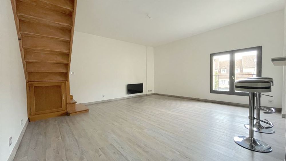 Photo 2 - Périgny 94520 à Périgny