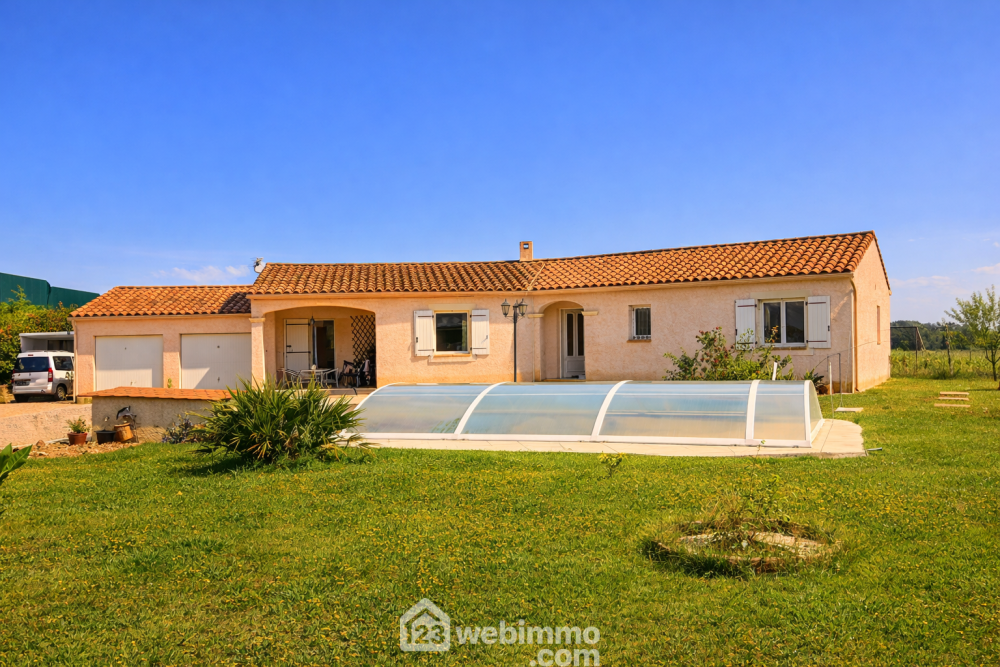 Photo 1 - Le Luc 83340 à Le Luc