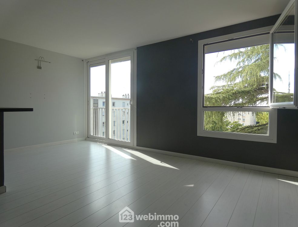 Photo 5 - Poitiers 86000 à Poitiers