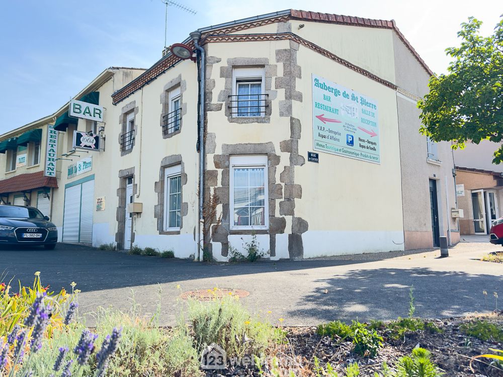 Photo 1 - Saint-Pierre-des-Échaubrognes 79700 à Saint-Pierre-des-Échaubrognes