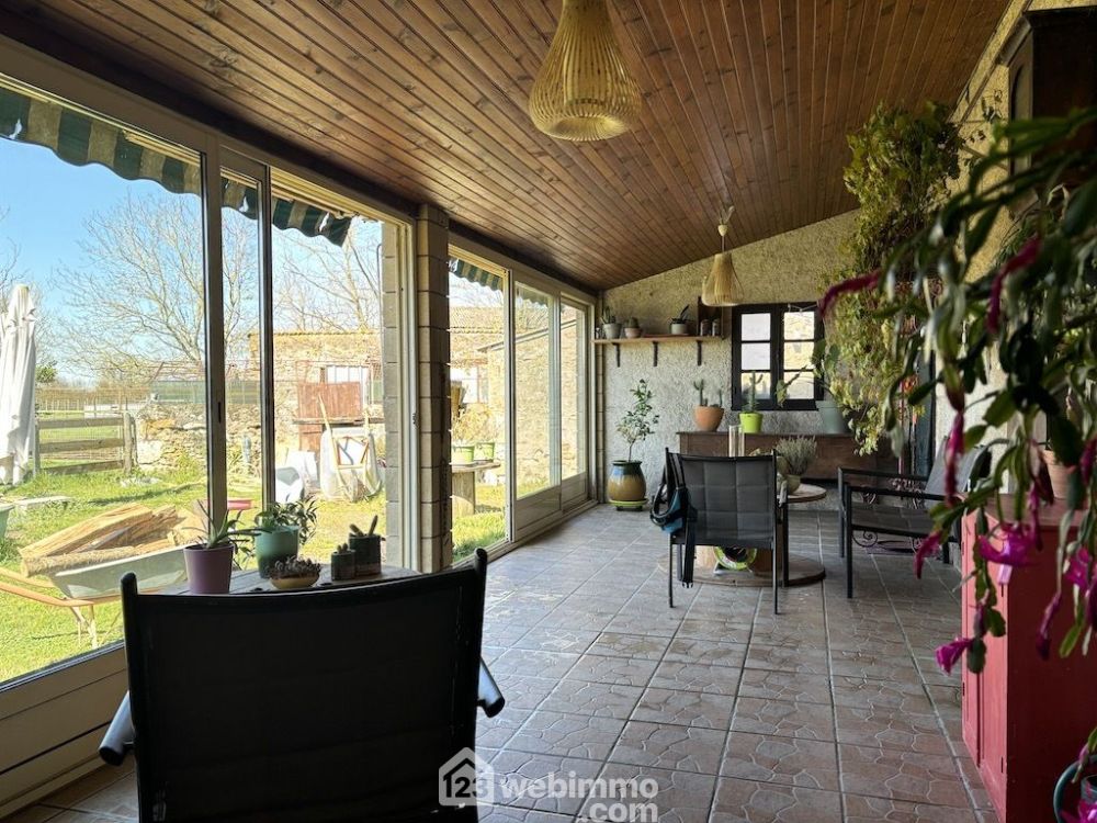 Photo 12 - La Puye 86260 à La Puye