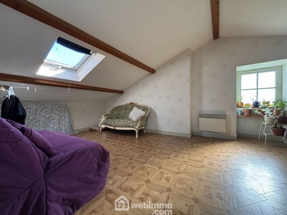 Photo 43 - La Puye 86260 à La Puye