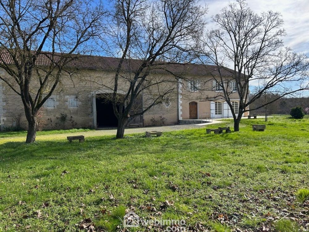 Photo 34 - Chasseneuil-du-Poitou 86360 à Chasseneuil-du-Poitou