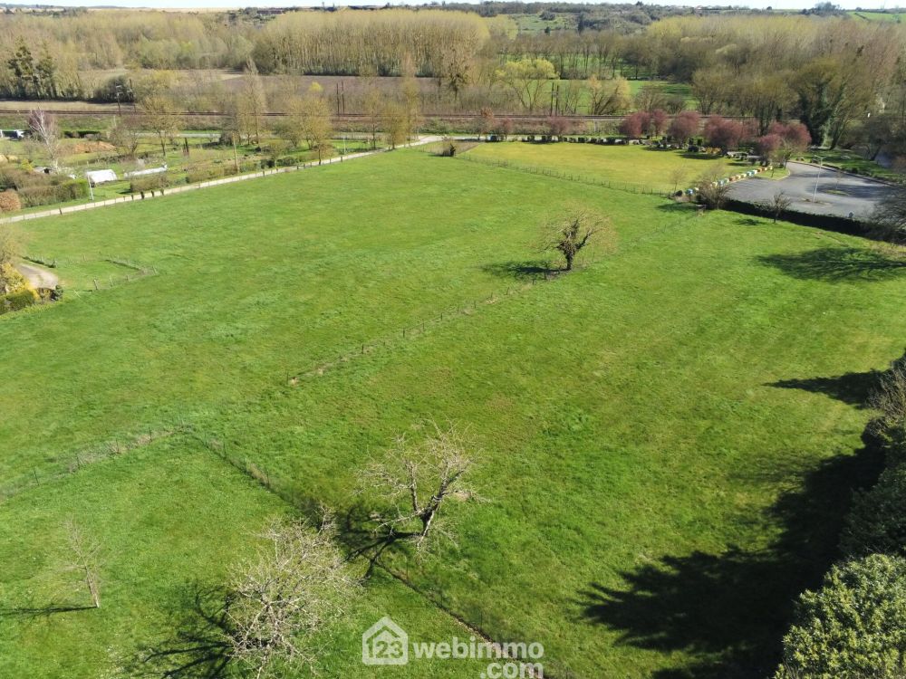 Photo 37 - Chasseneuil-du-Poitou 86360 à Chasseneuil-du-Poitou