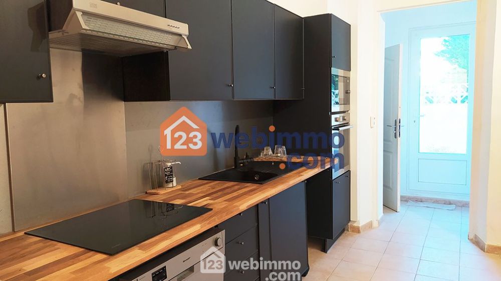 Photo 10 - Port-Saint-Louis-du-Rhône 13230 à Port-Saint-Louis-du-Rhône