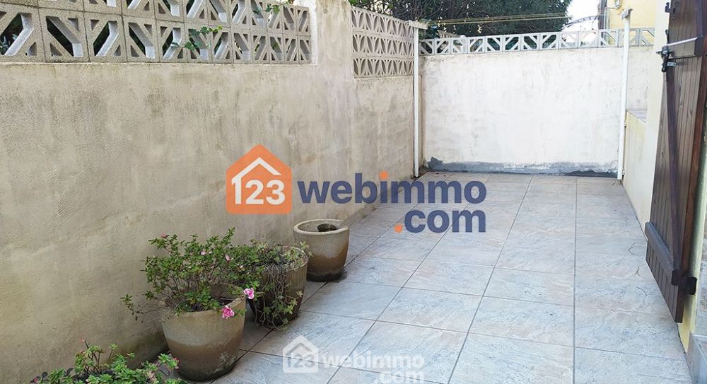 Photo 17 - Port-Saint-Louis-du-Rhône 13230 à Port-Saint-Louis-du-Rhône