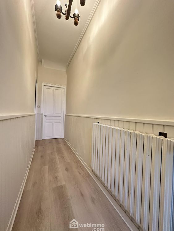 Photo 3 - Laon 02000 à Laon