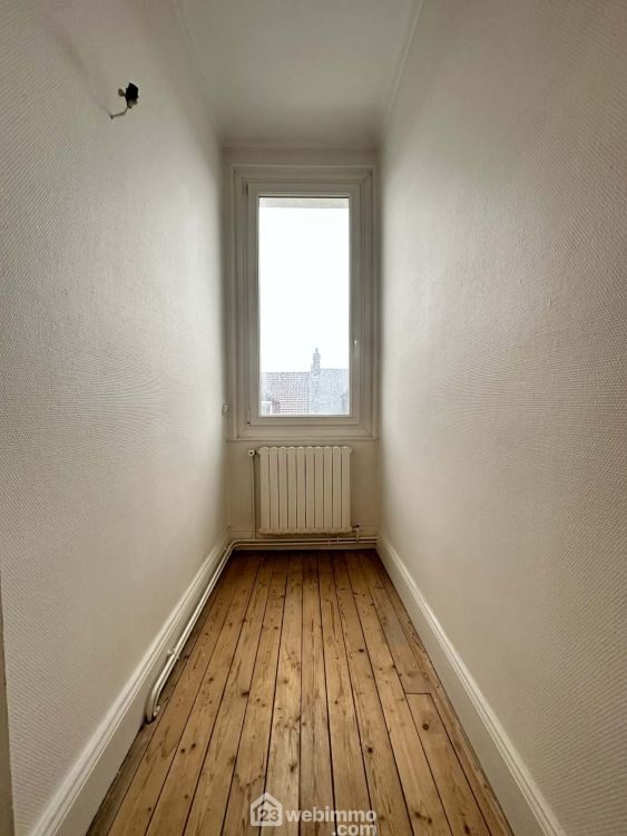 Photo 16 - Laon 02000 à Laon