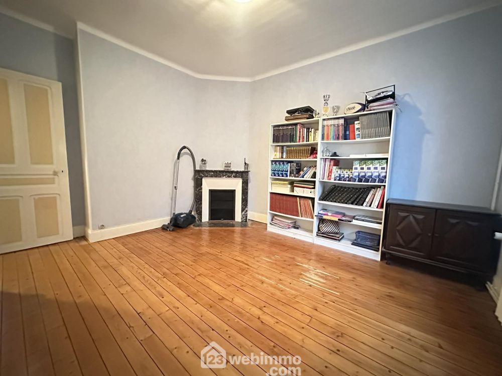 Photo 15 - Laon 02000 à Laon