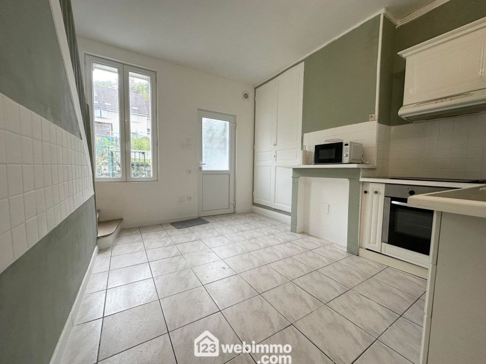 Photo 7 - Laon 02000 à Laon