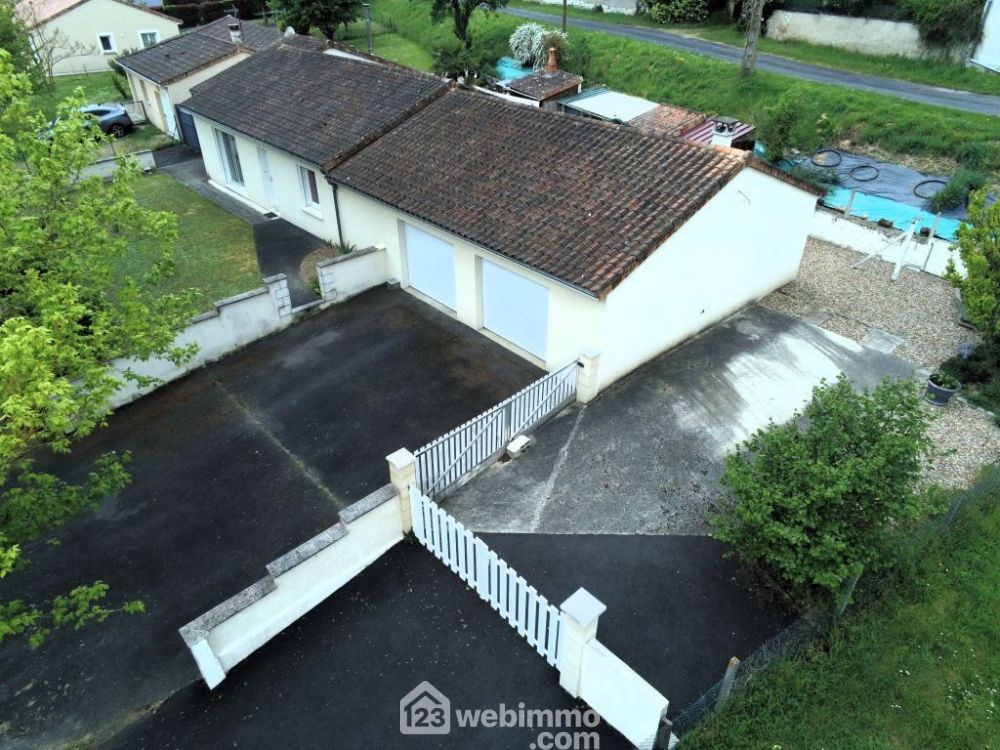 Photo 2 - Dangé-Saint-Romain 86220 à Dangé-Saint-Romain