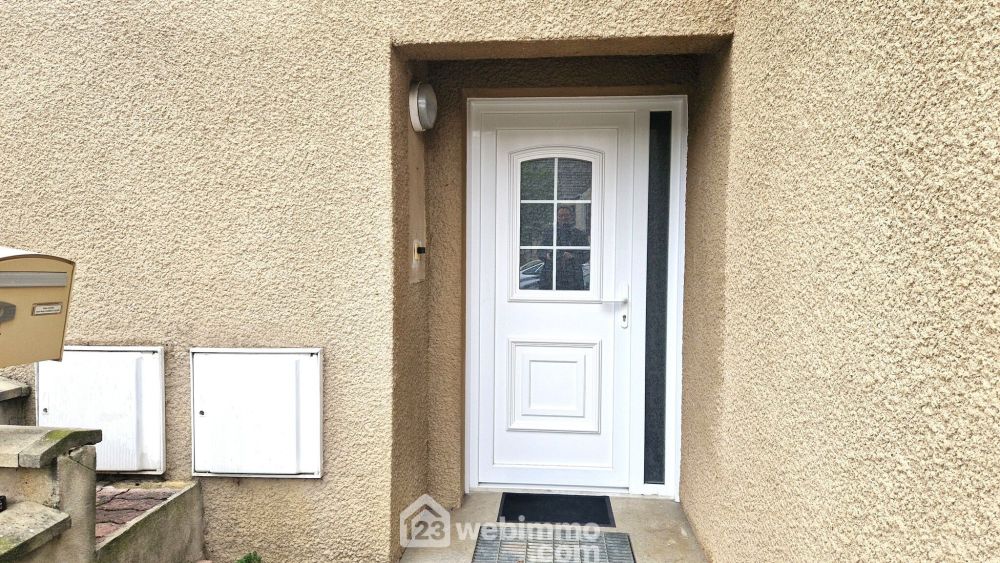 Photo 2 - Laon 02000 à Laon