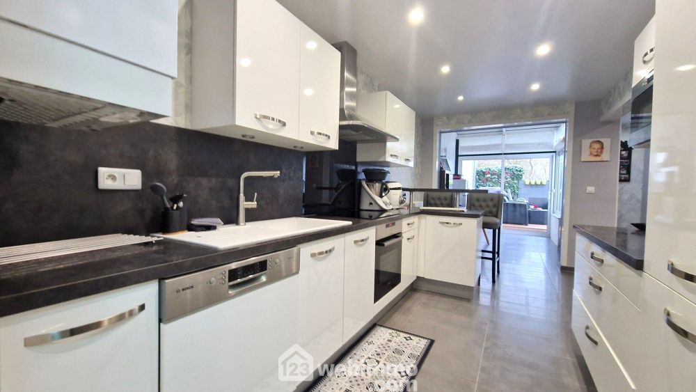 Photo 8 - Laon 02000 à Laon