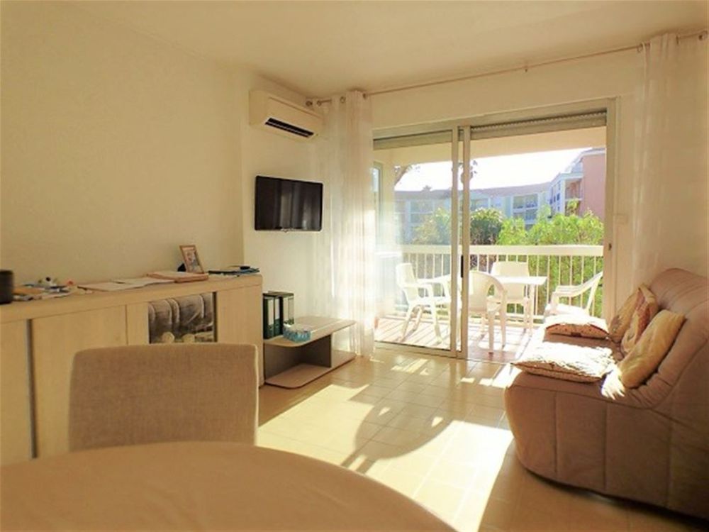 Photo 2 - Sainte-Maxime 83120 à Sainte-Maxime