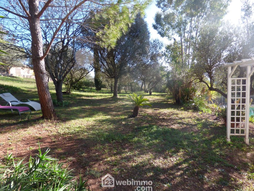 Photo 23 - Le Cannet-des-Maures 83340 à Le Cannet-des-Maures