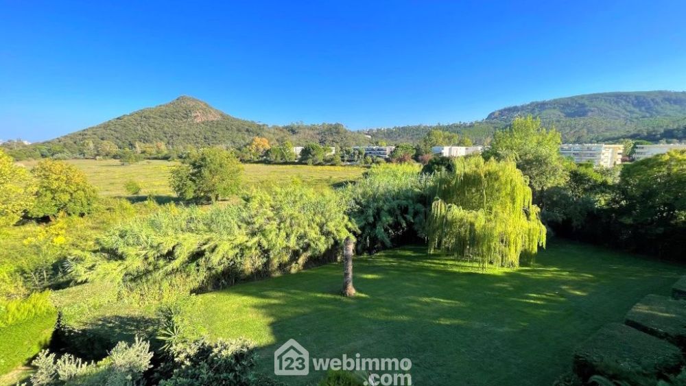 Photo 3 - Mandelieu-la-Napoule 06210 à Mandelieu-la-Napoule