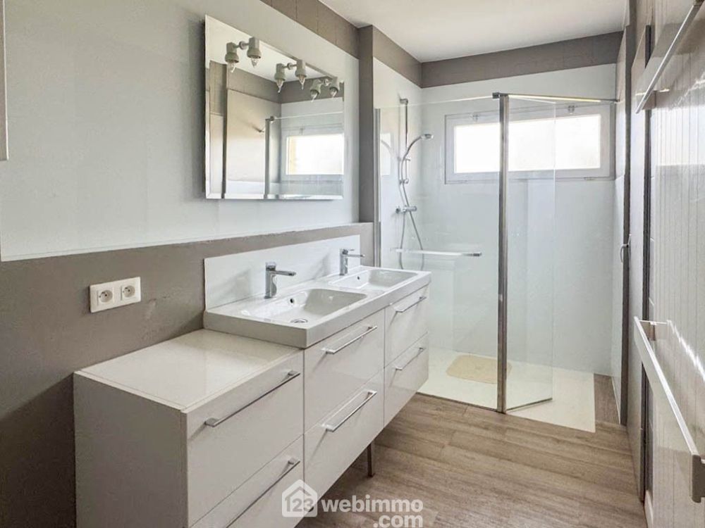 Photo 8 - Cholet 49300 à Cholet