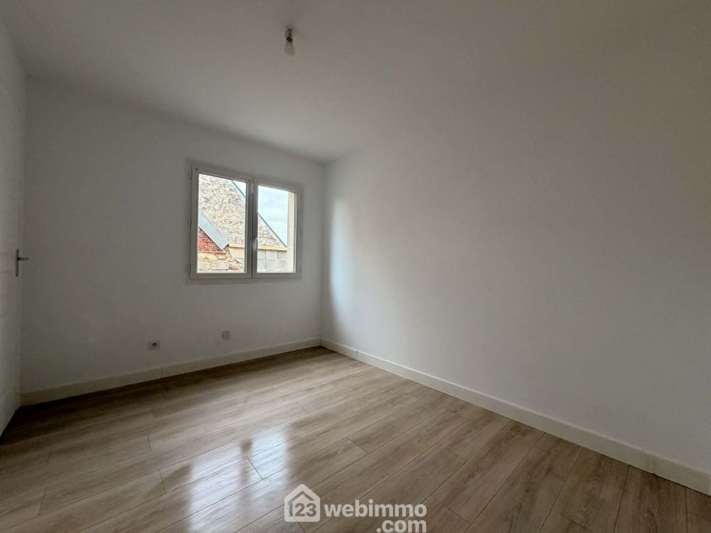 Photo 8 - Laon 02000 à Laon