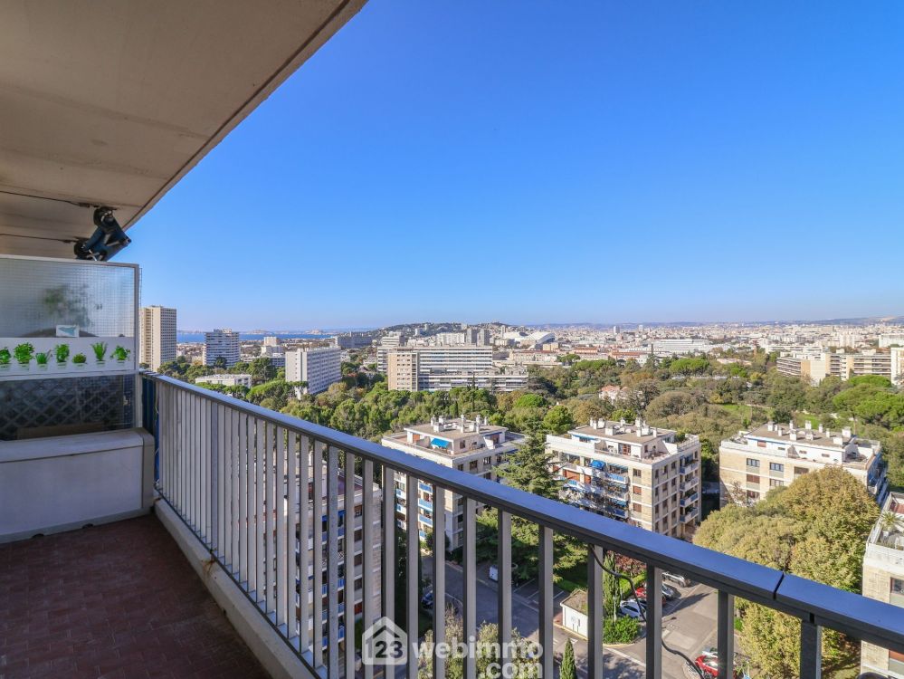 Photo 2 - Marseille 13009 à Marseille