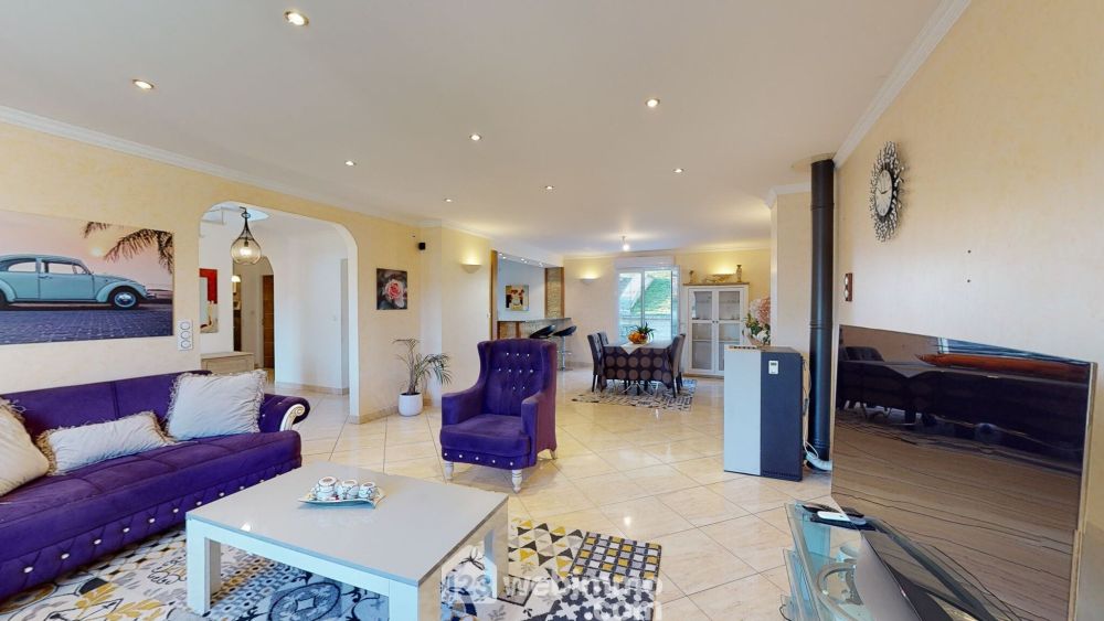 Photo 2 - Jaux 60880 à Jaux