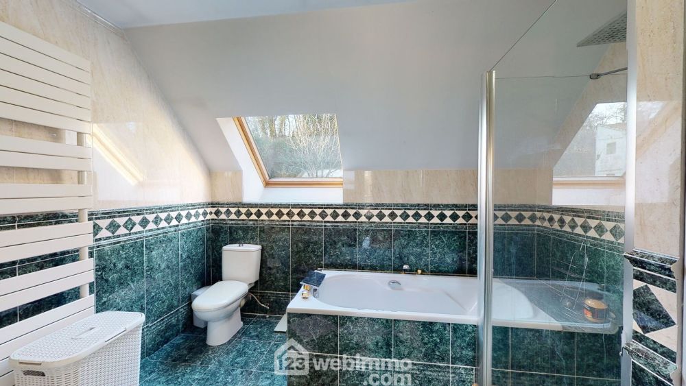 Photo 32 - Jaux 60880 à Jaux