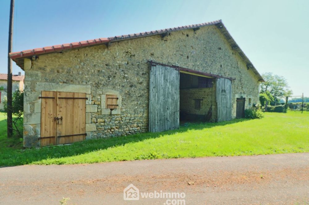 Photo 47 - Sommières-du-Clain 86160 à Sommières-du-Clain