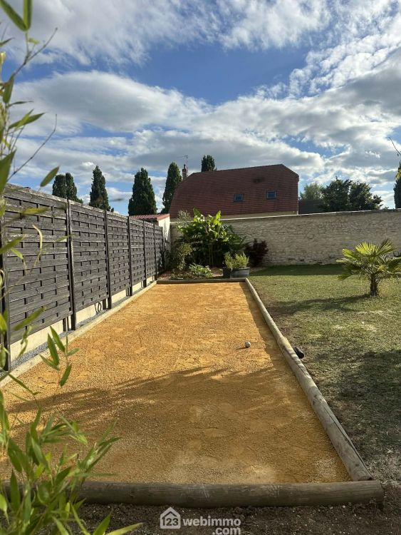 Photo 38 - Chambry 02000 à Chambry