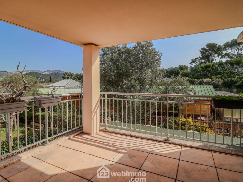 Photo 1 - Marseille 13009 à Marseille