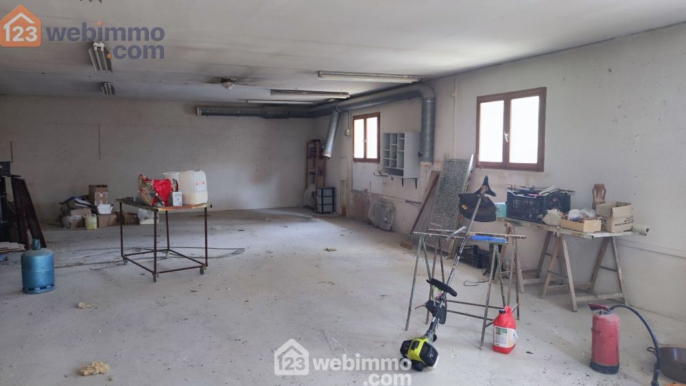 Photo 10 - Vernègues 13116 à Vernègues