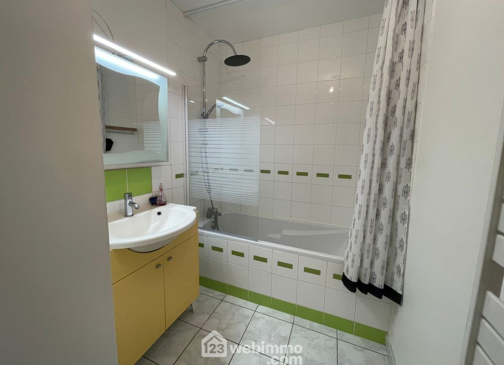 Photo 16 - Petit-Couronne 76650 à Petit-Couronne