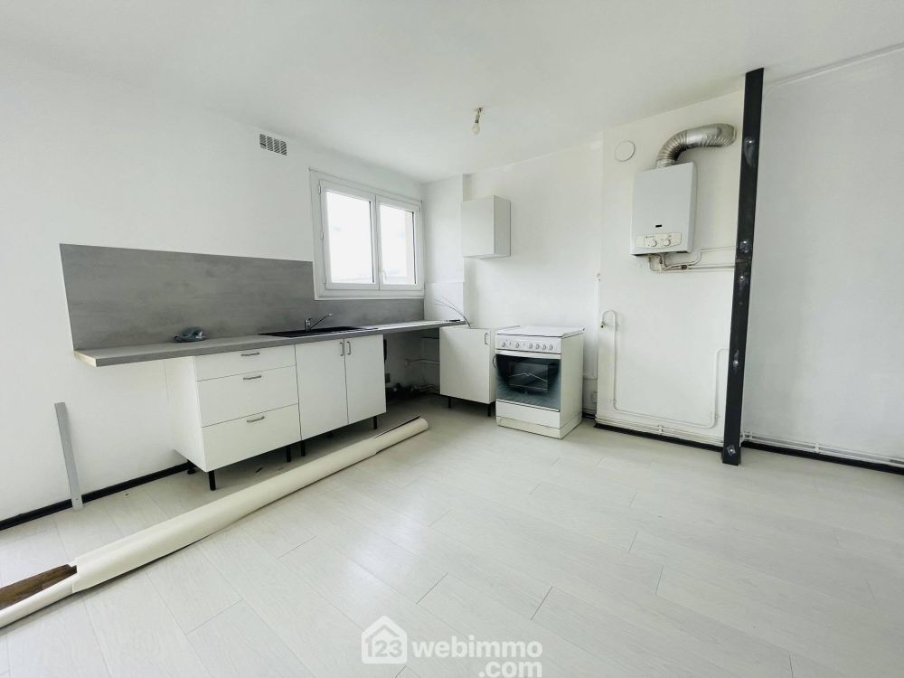 Photo 6 - Laon 02000 à Laon