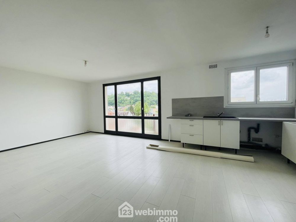 Photo 5 - Laon 02000 à Laon