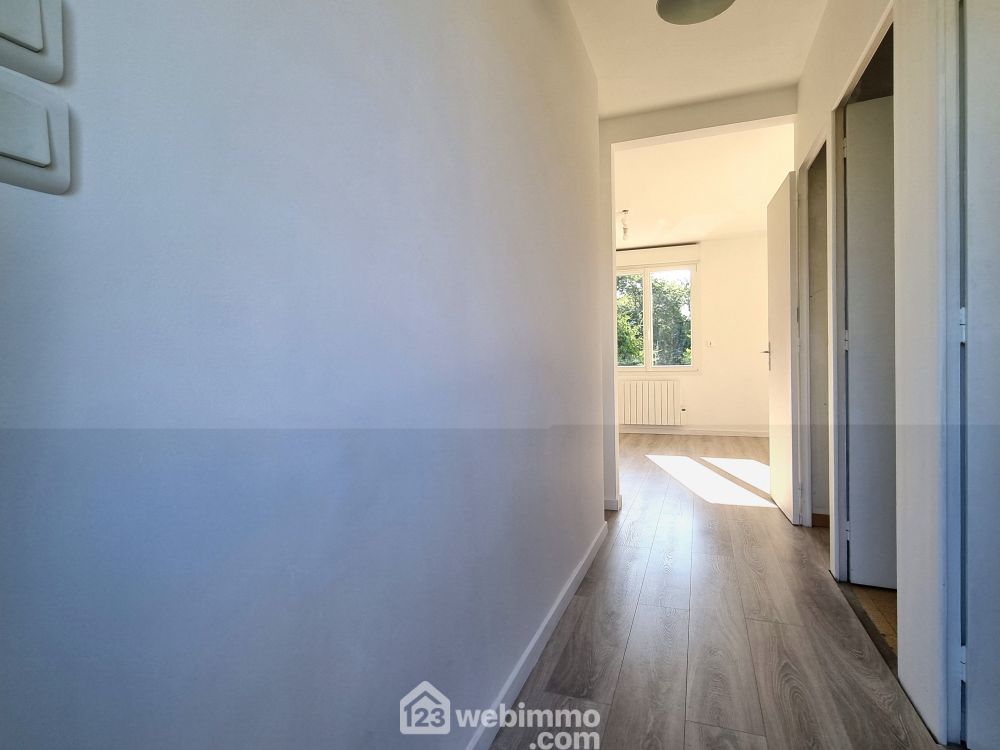 Photo 2 - Fontaine-le-Comte 86240 à Fontaine-le-Comte