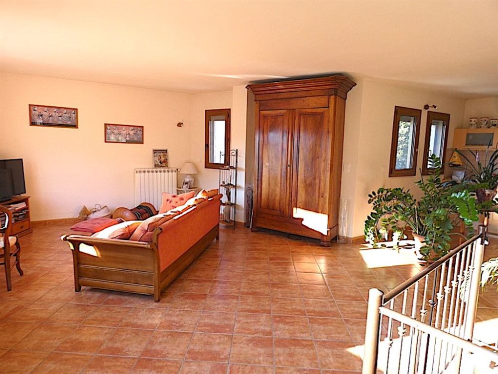 Photo 3 - Comps 30300 à Comps