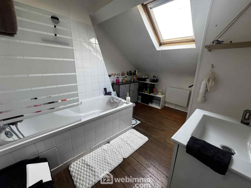 Photo 21 - Saint-Quentin 02100 à Saint-Quentin