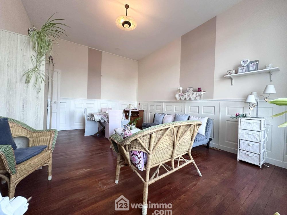 Photo 10 - Laon 02000 à Laon