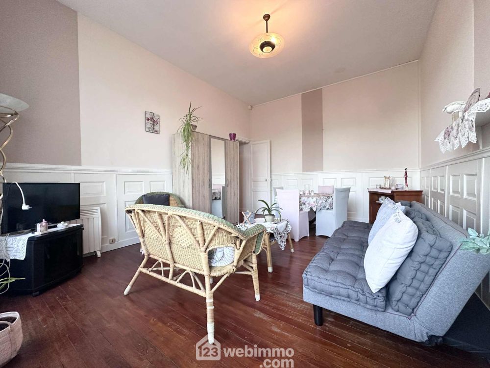 Photo 8 - Laon 02000 à Laon