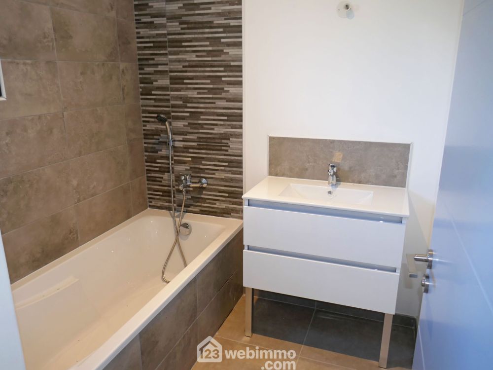 Photo 12 - Arles 13280 à Arles