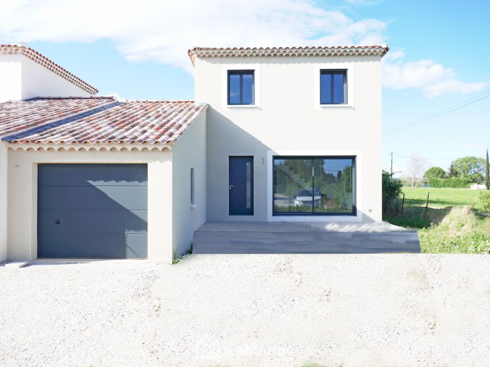 Photo 2 - Arles 13280 à Arles