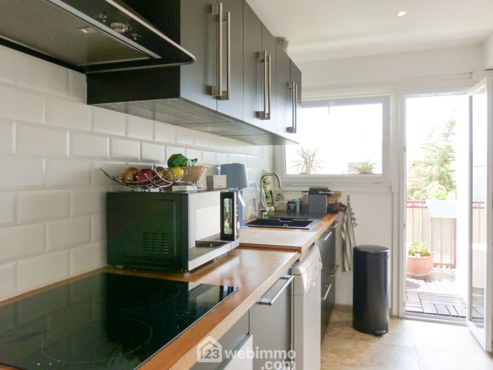 Photo 8 - Marseille 13008 à Marseille