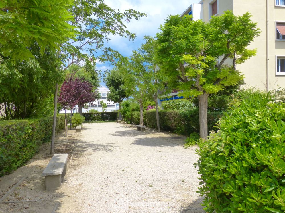 Photo 15 - Marseille 13008 à Marseille