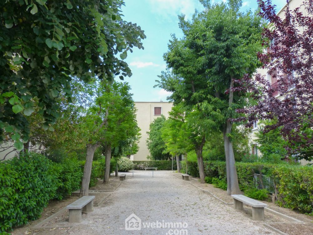 Photo 16 - Marseille 13008 à Marseille