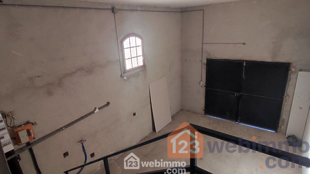 Photo 15 - Lambesc 13410 à Lambesc